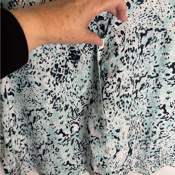 Chico’s Linen Button Down Tunic Top - Picture 3 of 8